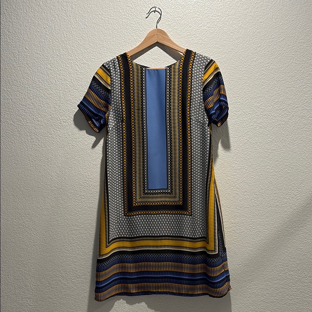 Geometric Short Sleeve Dress 👗